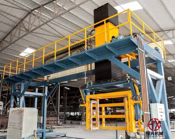 毛坯(pi)翻轉吊具-免蒸(zheng)泡沫混凝土砌(qi)塊生産線設備(bei)