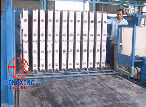 牆闆自(zi)動生産線 全自動(dong)輕質牆闆機視頻(pín)