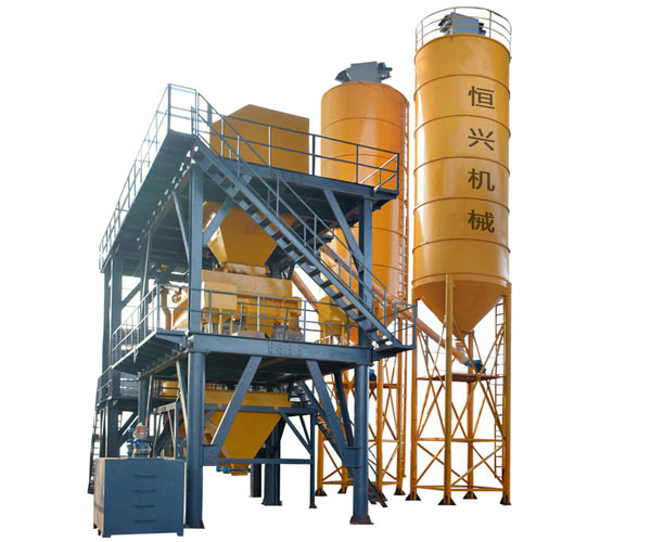 勻質保(bǎo)溫砌塊(kuai)攪拌澆(jiao)注設備(bèi)